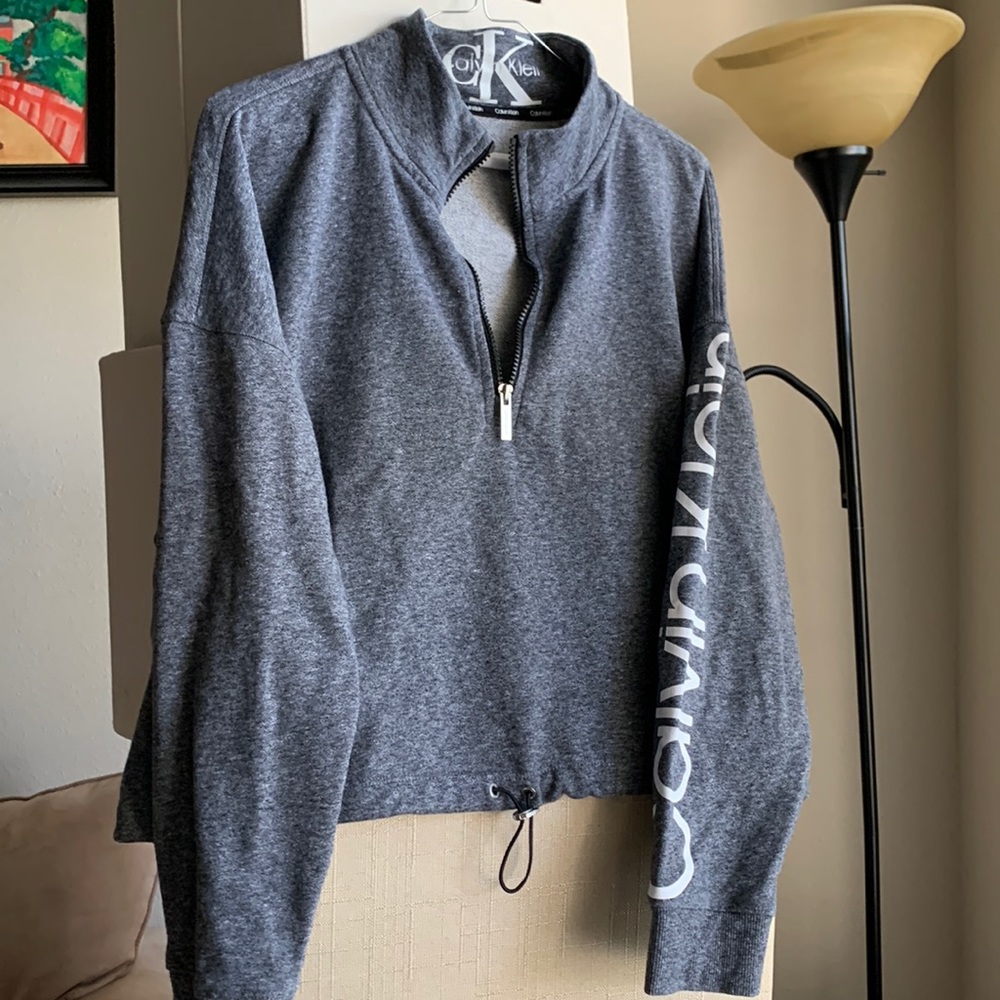 Calvin Klein crop sweatshirt